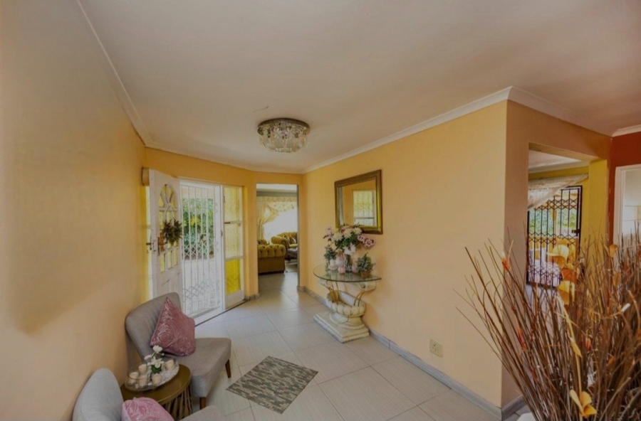 4 Bedroom Property for Sale in Beacon Bay Eastern Cape